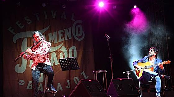 El portugués João Caetano pone el fado y Lin Cortés, el flamenco