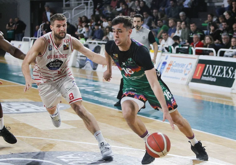 Pablo Sánchez durante un partido con el Cáceres la pasada temporada.