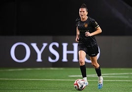 Bea Parra, en la Queens League, con la camiseta de Ultimate Móstoles.