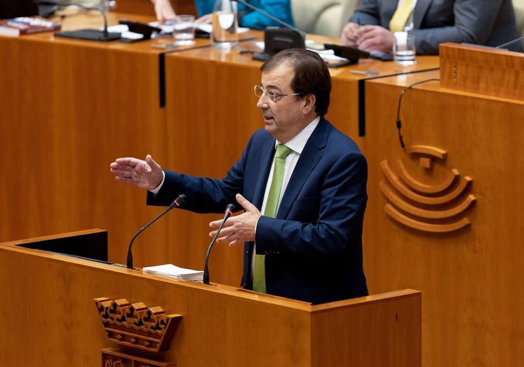 Guillermo Fernández Vara, durante su última intervención este viernes en la Asamblea de Extremadura.