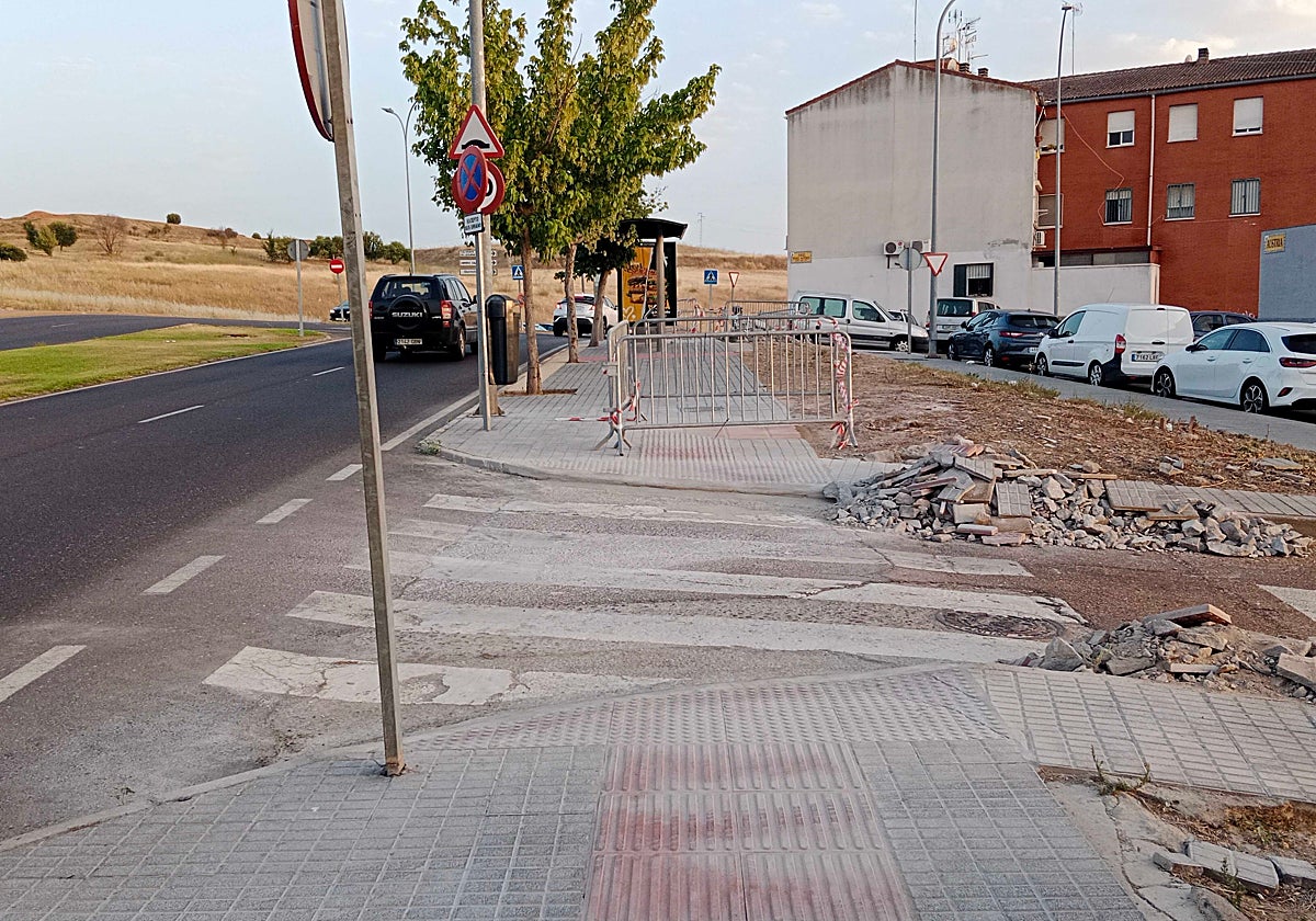 Obras en una de las aceras