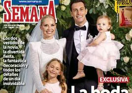 Soraya, su marido y sus hijas portada de la revista que ha dado la exclusiva de su boda en Cáceres.