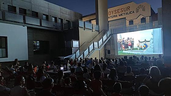 Las sesiones del cine de verano de Monesterio continúan este jueves en el parque 'El Chorrito'
