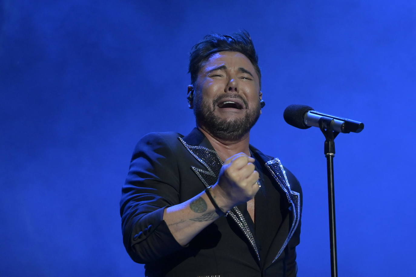 Actuación de Miguel Poveda en el Alcazaba Festival de Badajoz