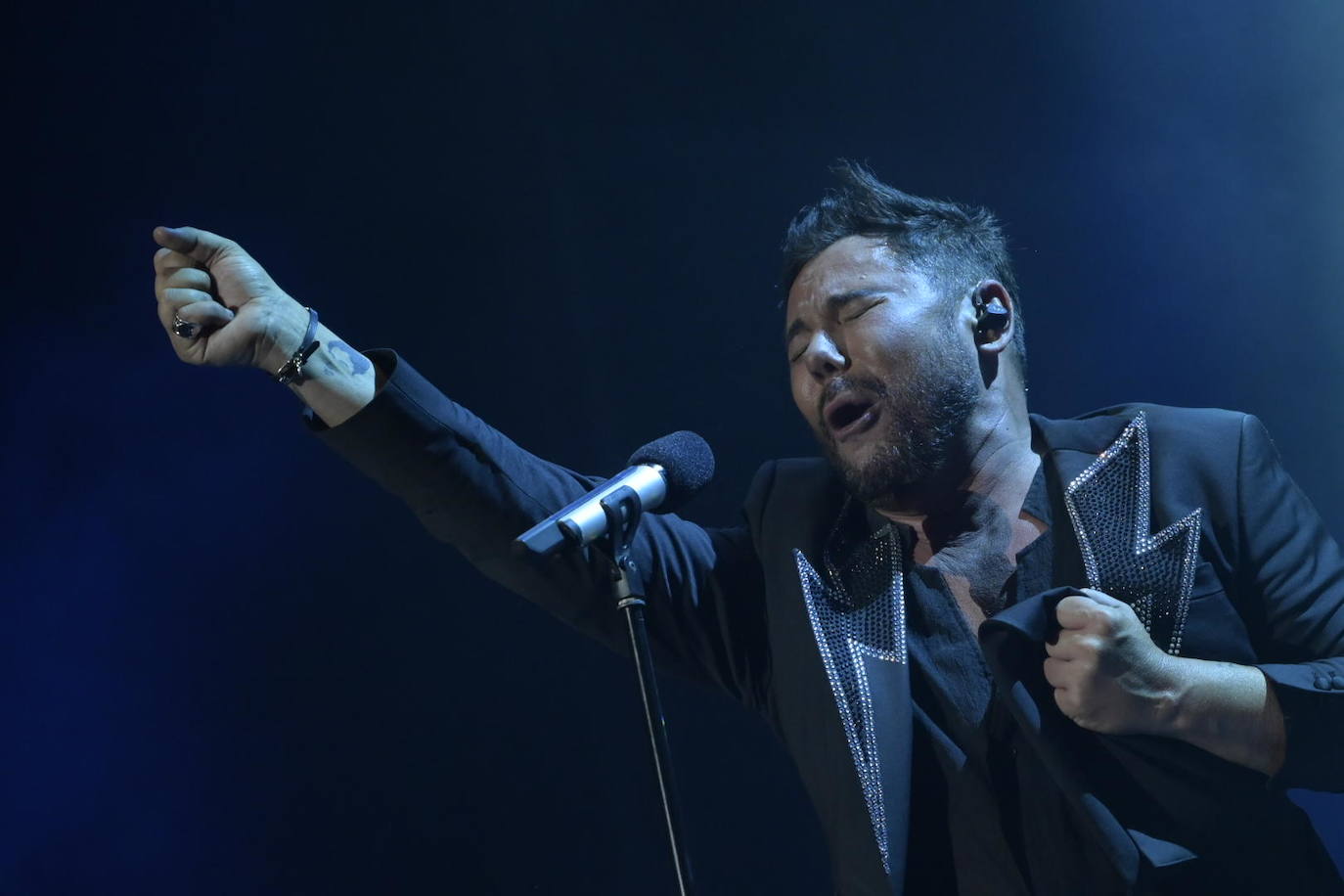 Actuación de Miguel Poveda en el Alcazaba Festival de Badajoz