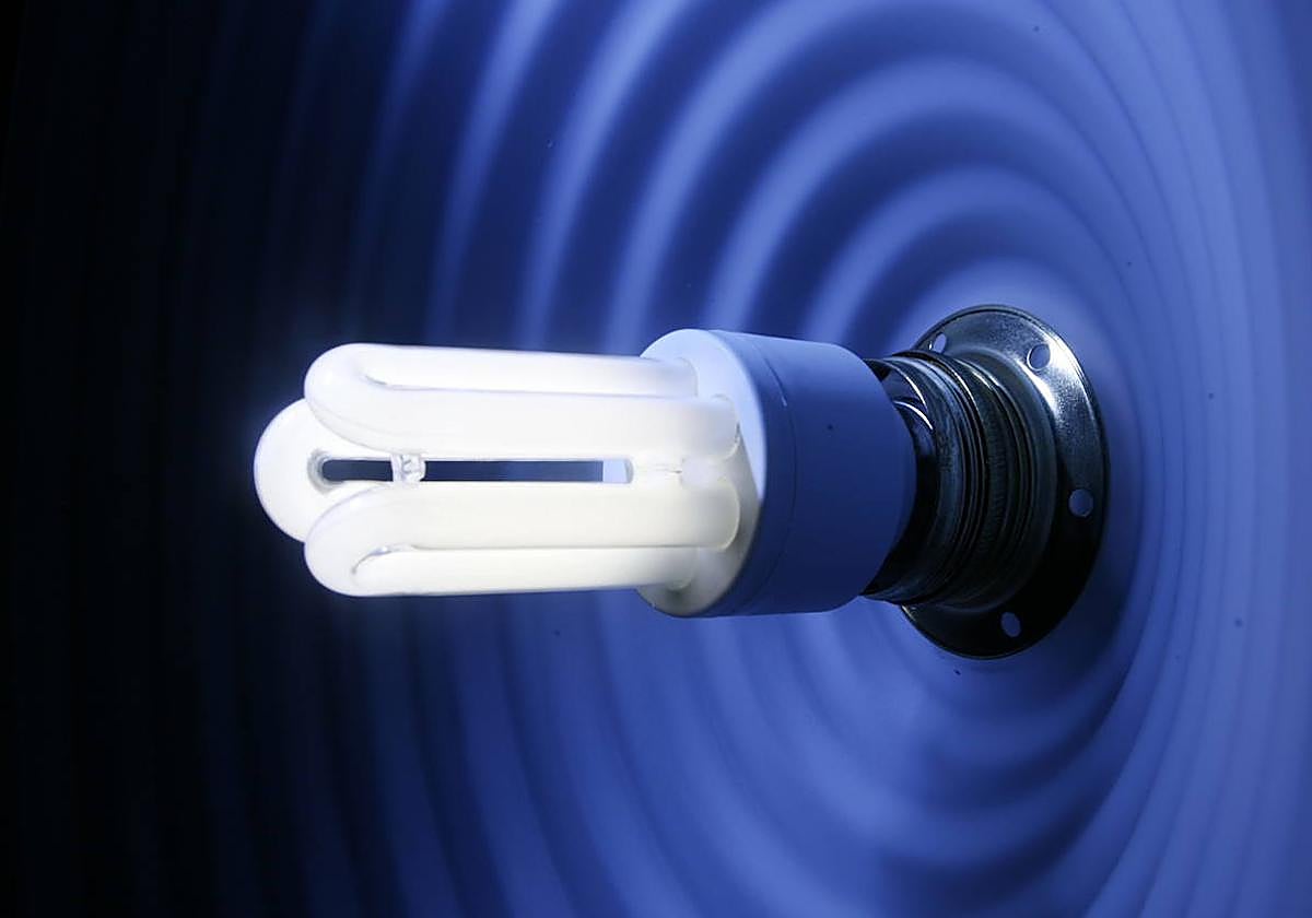 Fuerte repunte de la luz este lunes: estas son las horas más baratas y más caras