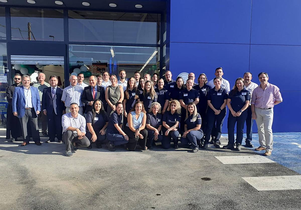 Inauguración de la tienda en Calamonte.