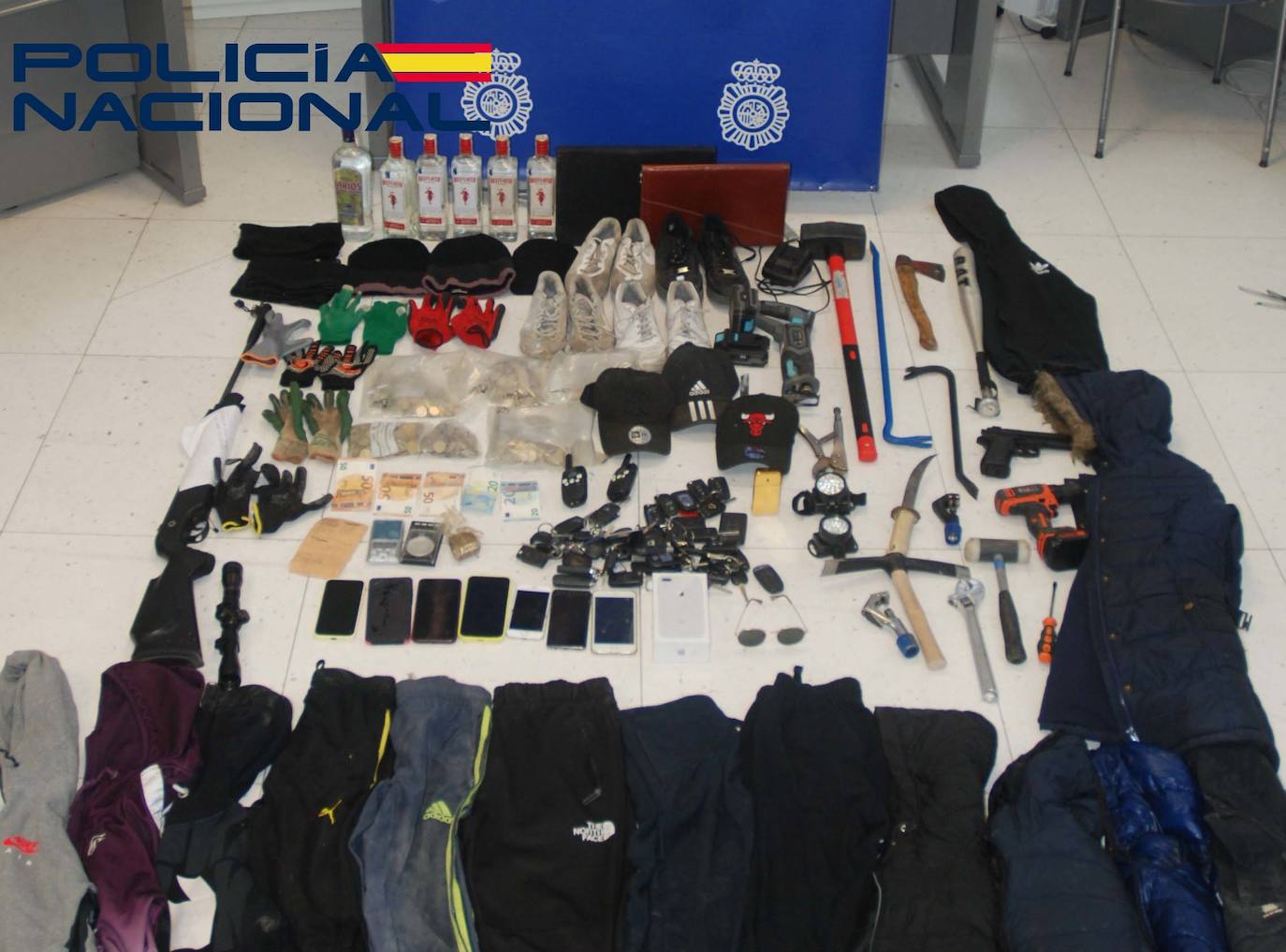 Objetos intervenidos en la operación.