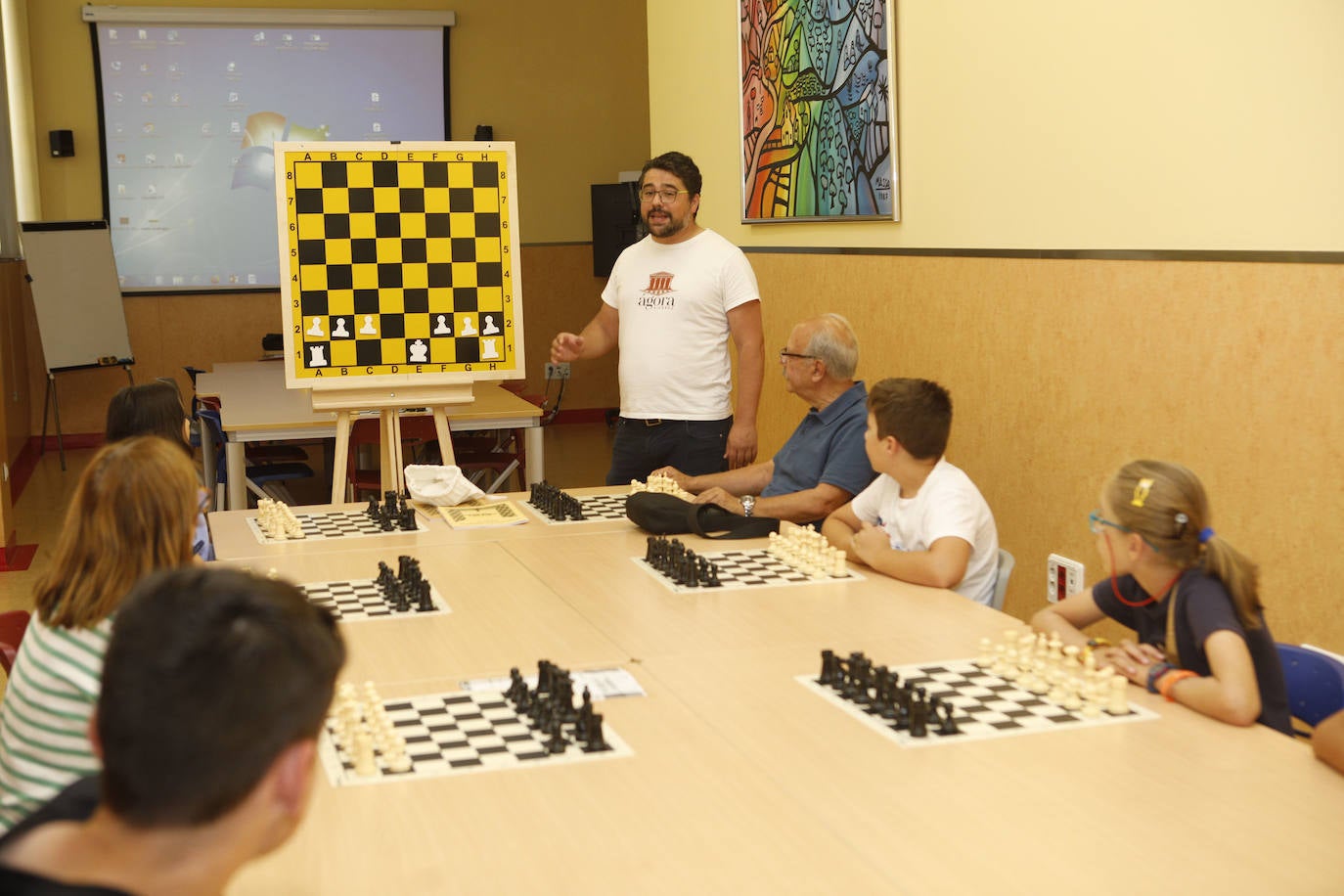 Taller de ajedrez en la Biblioteca Pública