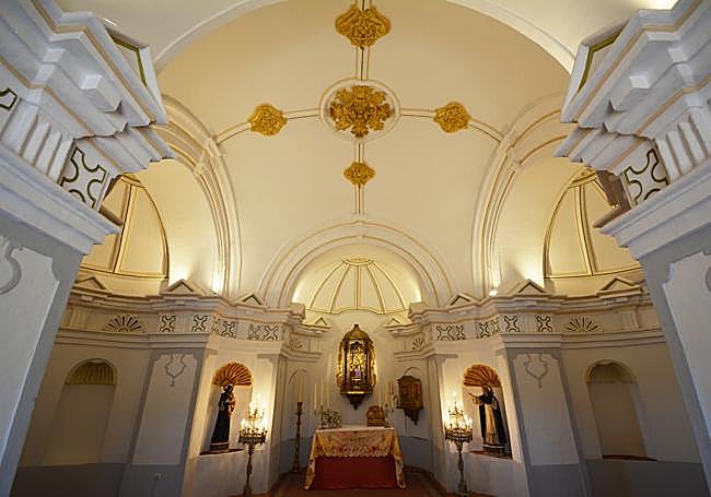 El acceso a los nuevos columbarios se realizará a través de la Ermita Chica