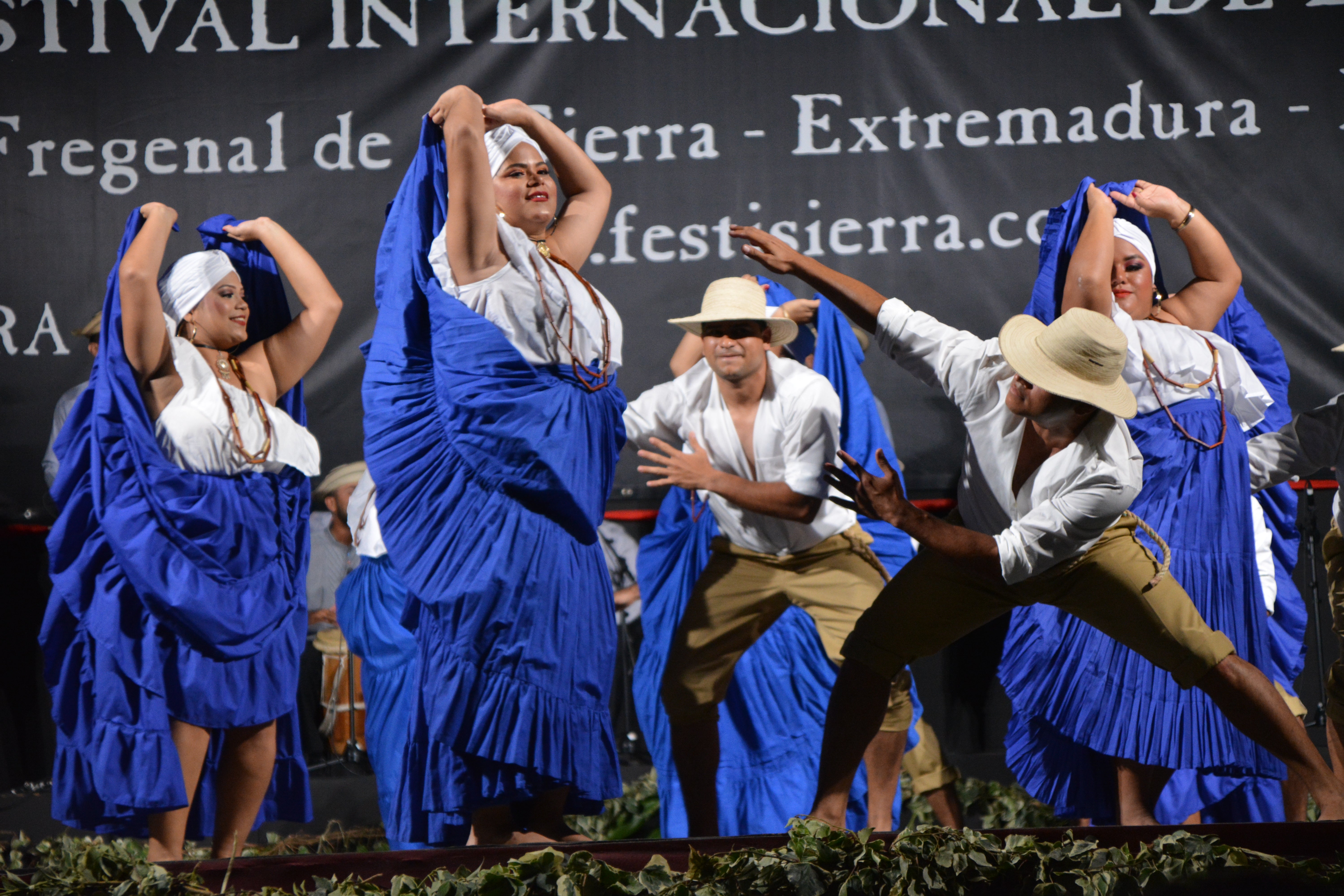 Chile deslumbra entre las agrupaciones internacionales del Festival