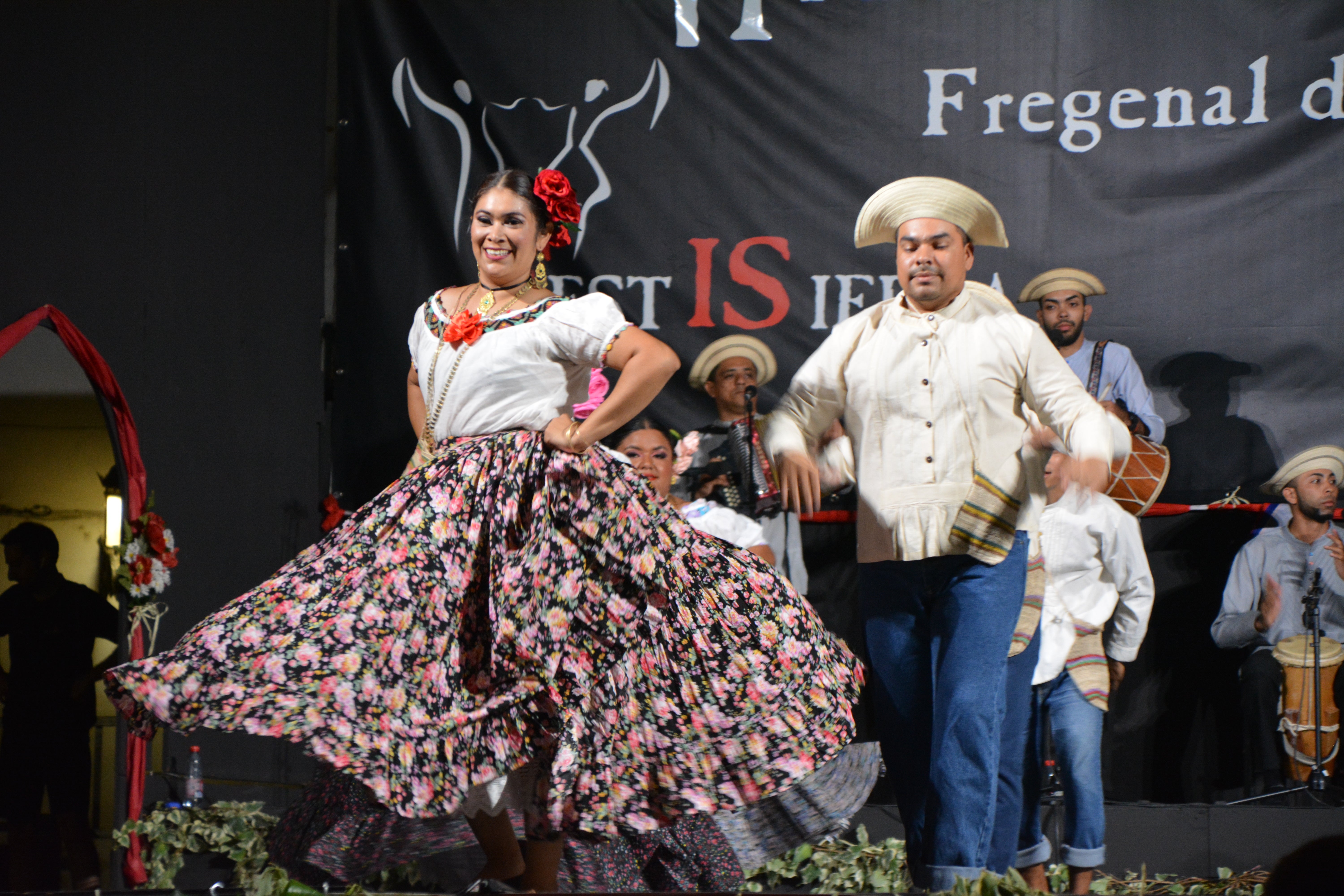 Chile deslumbra entre las agrupaciones internacionales del Festival