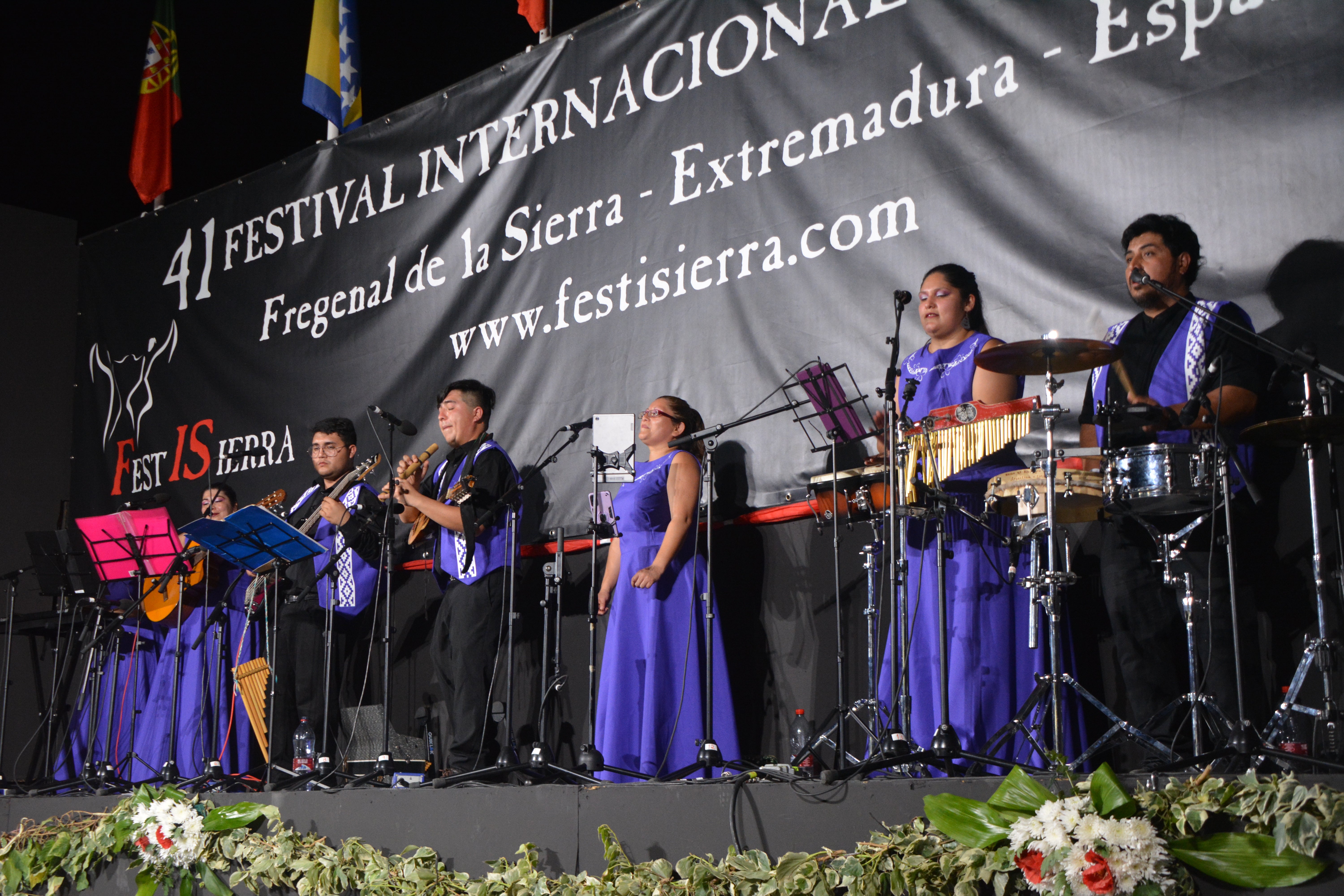 Chile deslumbra entre las agrupaciones internacionales del Festival