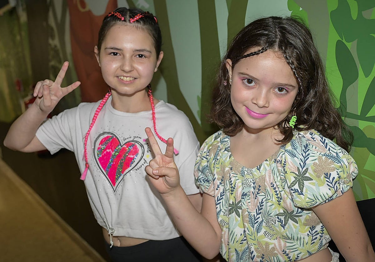Alma Lozano (13 años) e Irene Mínguez (8 años) superaron una leucemia.
