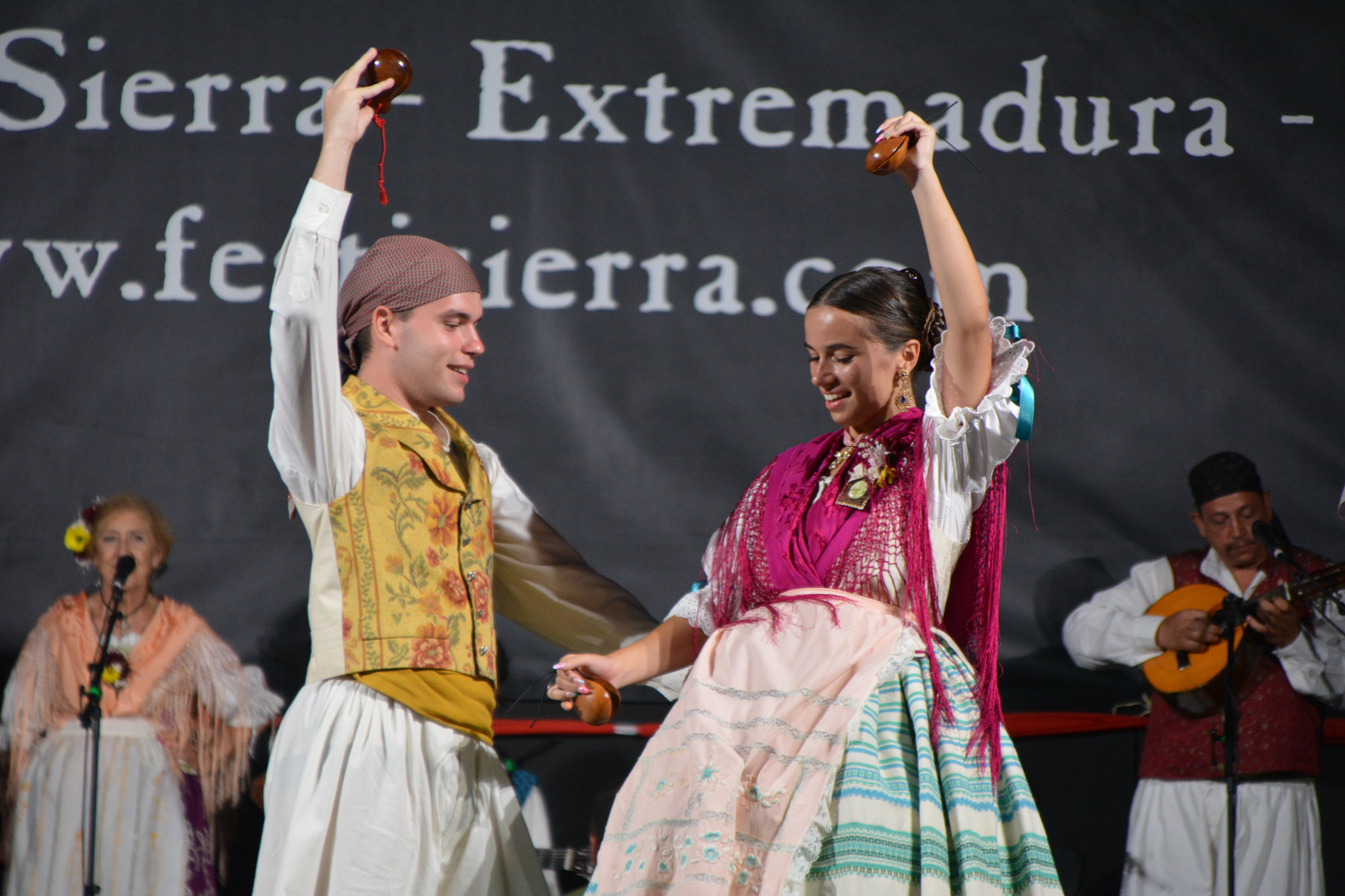 Lleno total para despedir el Festival Internacional de la Sierra