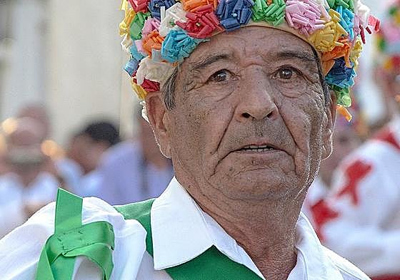 Fregenal despide con sones de tamboril y gaita a Rafael Sequera