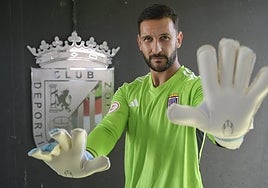 Javier Olmedo en su presentación con el Badajoz.