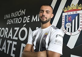 Pablo Gálvez durante su presentación en el Nuevo Vivero.