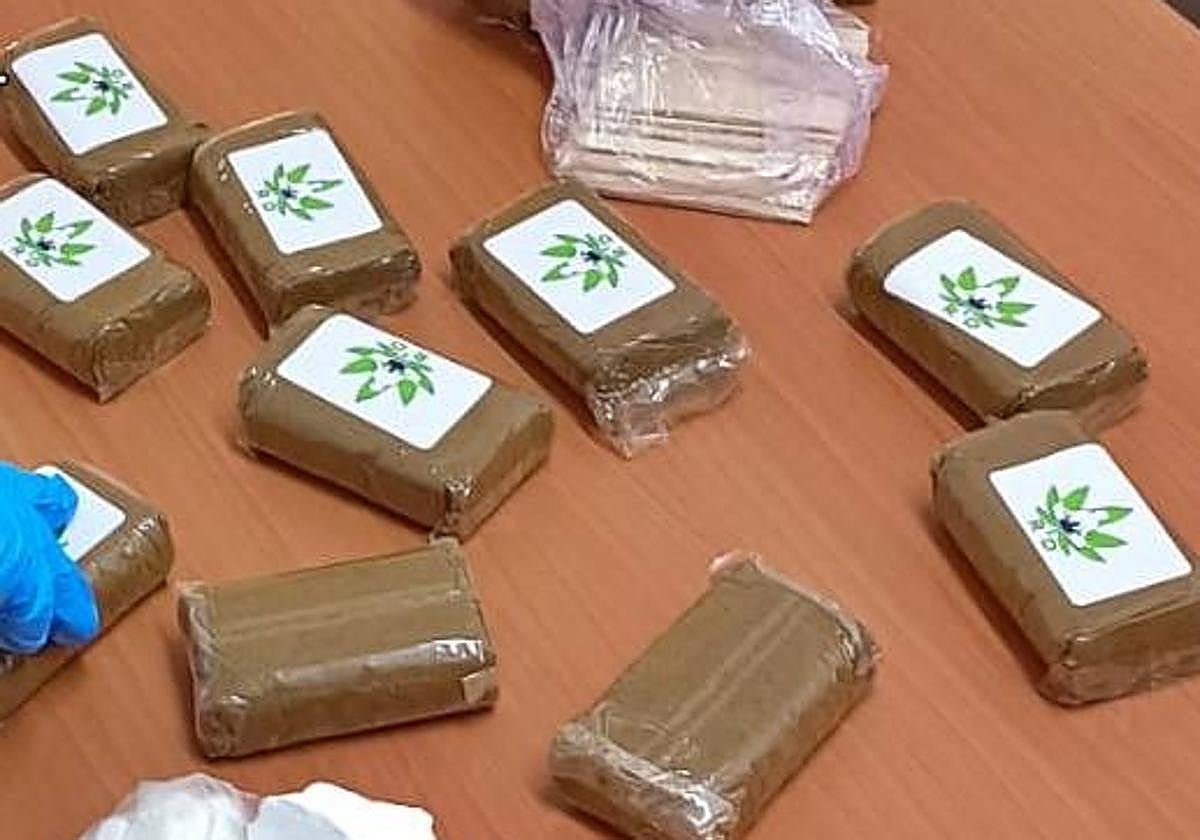 Imagen de la droga incautada.