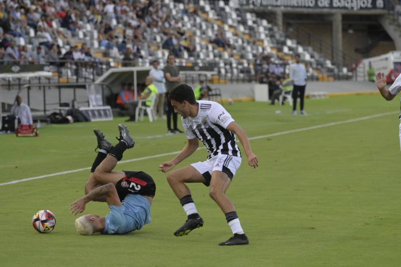 Las mejores imágenes del CD Badajoz - Unión Adarve