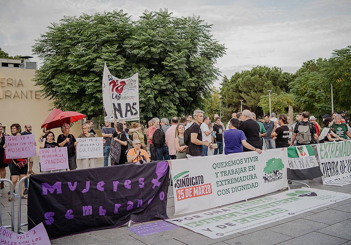 El acto institucional del Día de Extremadura, en imágenes (III)