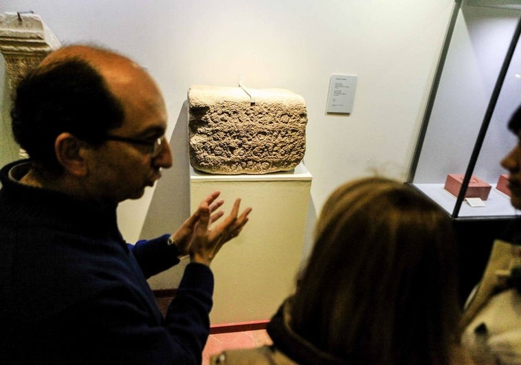 Desde el año 2016 la piedra se puede contemplar en el Museo de Cáceres.