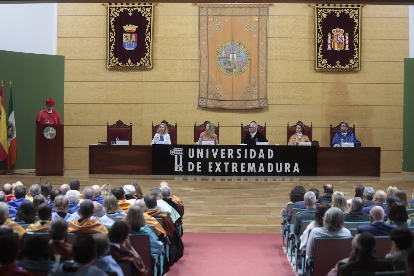 La Universidad de Extremadura inaugura el curso académico 2023/24