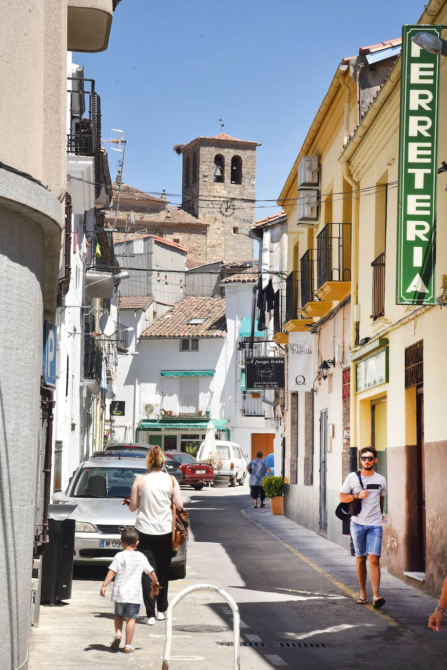 El autor huyó del pueblo dejando herido de gravedad a su padre, que murió a los pocos días.