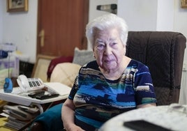 María Delgado, en su casa de Cáceres.