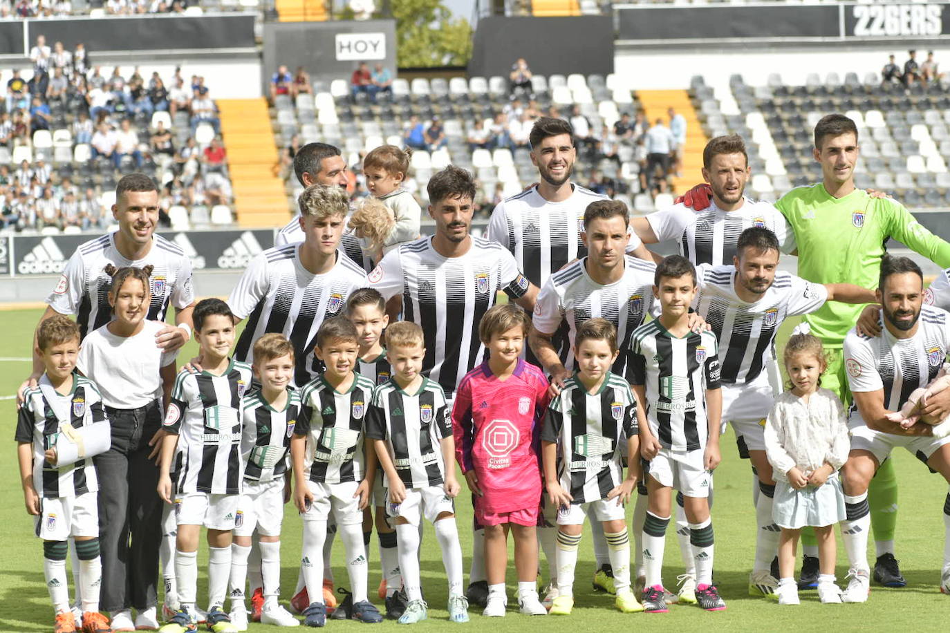 El Badajoz-Guadalajara, en imágenes (1-2)