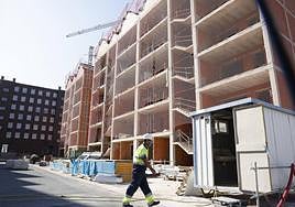 Imagen de archivo de viviendas en construcción.