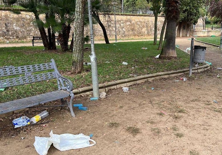La Policía Local de Badajoz asegura que hay «vigilancia constante» contra el botellón