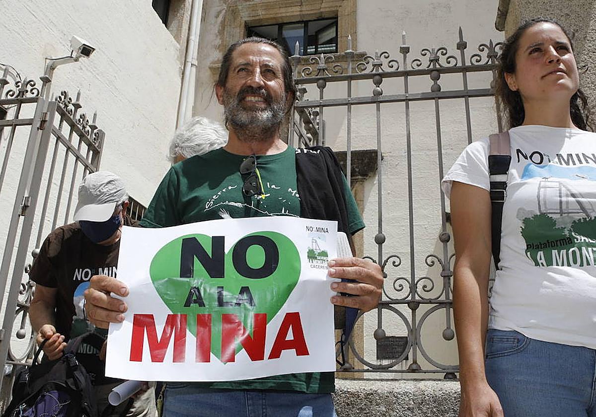 Salvemos la Montaña de Cáceres protestará contra la mina en la cumbre de ministros