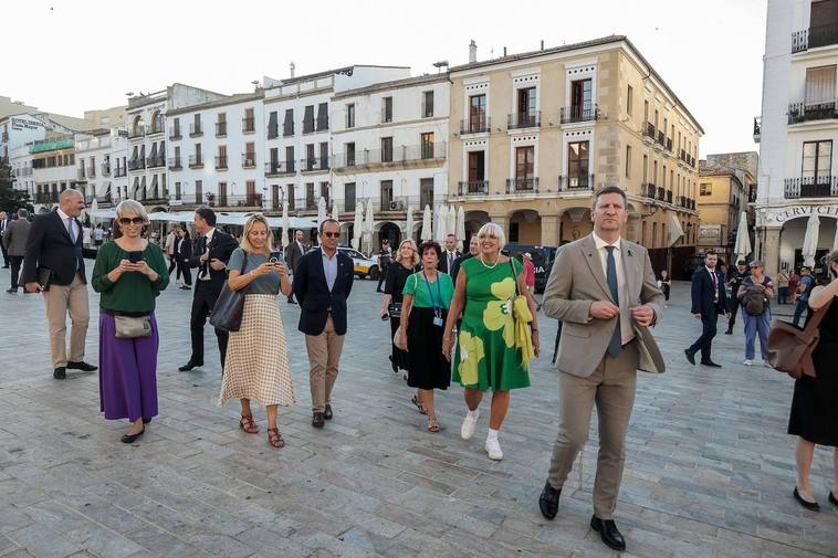 Los ministros de Cultura de la UE conocen el casco histórico de Cáceres