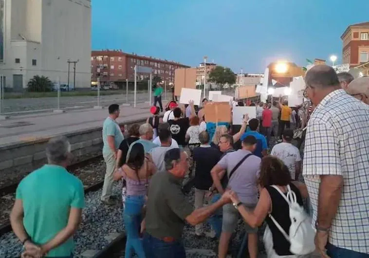 La Junta considera «irrenunciable» el soterramiento del tren en Navalmoral