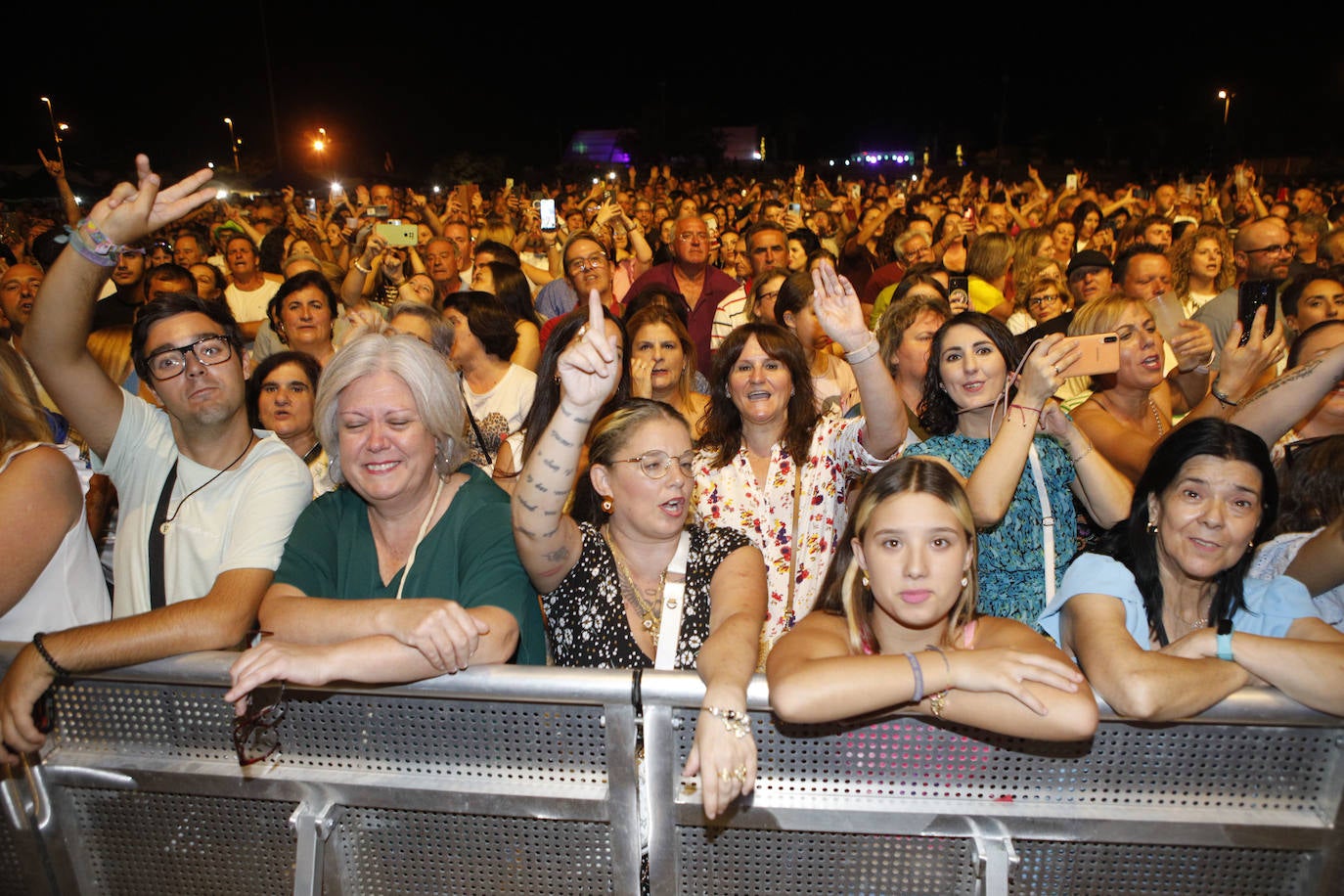 Noche rumbera en Cáceres con motivo de San Miguel