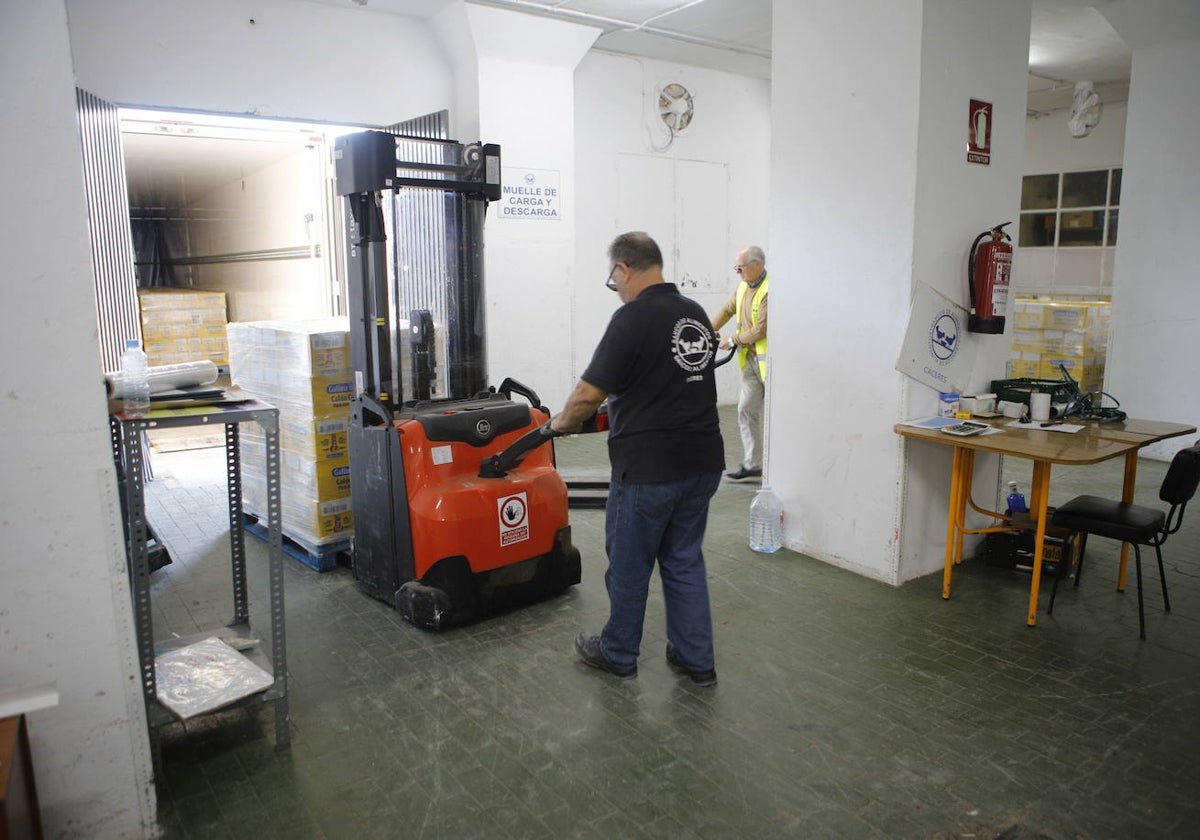 Interior del Banco de Alimentos de Cáceres.