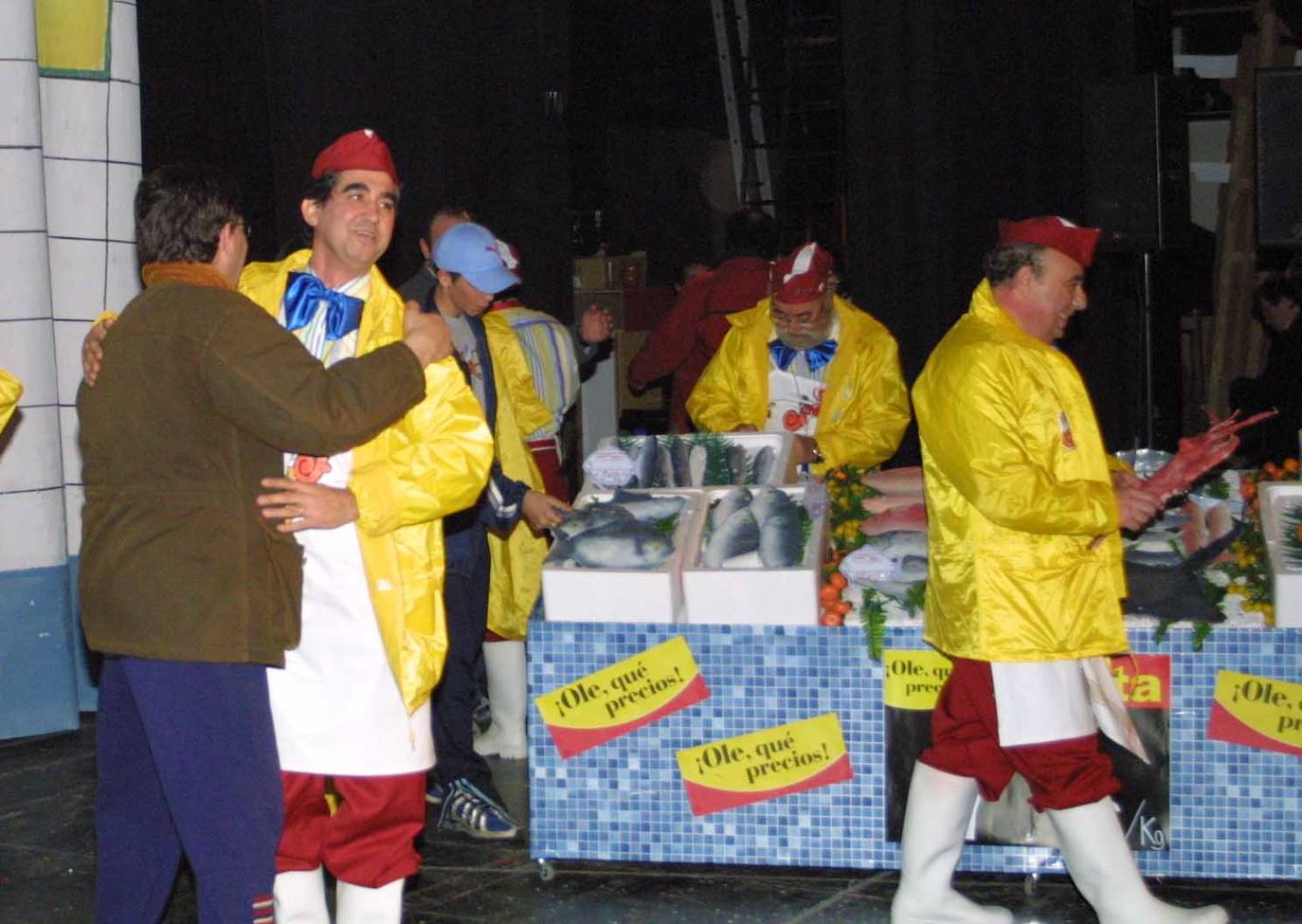 La murga se disfrazó de pescaderos.