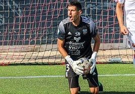 Óscar Santiago durante su etapa en el Formentera.