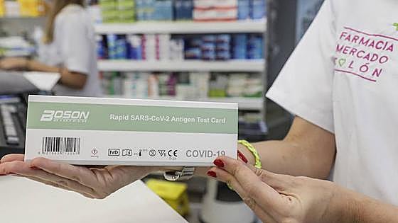 Sanidad retira varios lotes de un test de antígenos para detectar covid-19