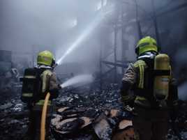 Alcaldesa de Montehermoso: «Los bomberos seguirán todo el día por precaución, pero ya no hay llamas»