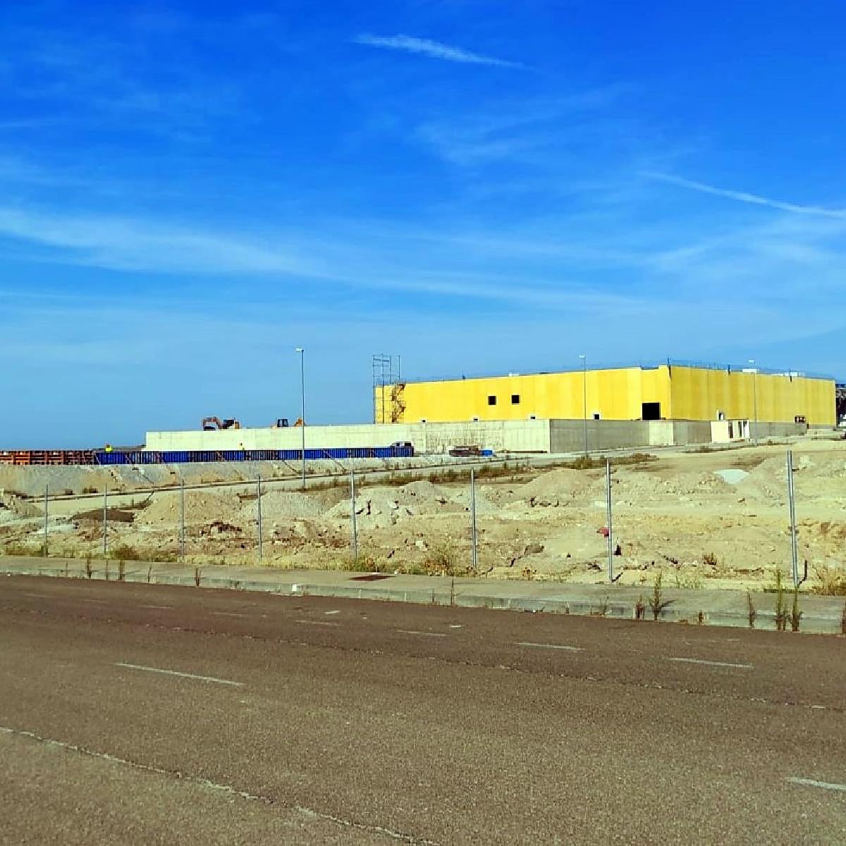 Voces en contra de las torres eléctricas para la fábrica de diamantes de Trujillo