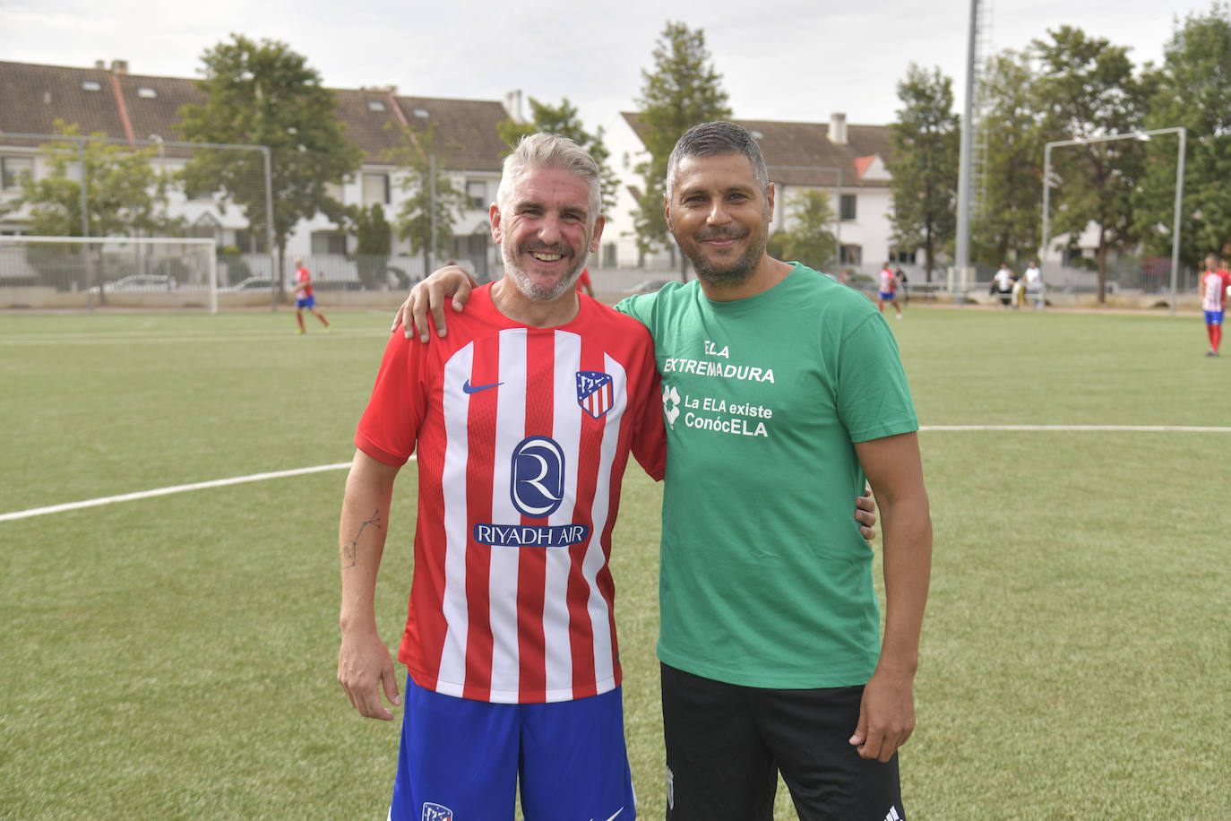 Leyendas colchoneras y del Badajoz ponen el broche al congreso de peñas del Atlético