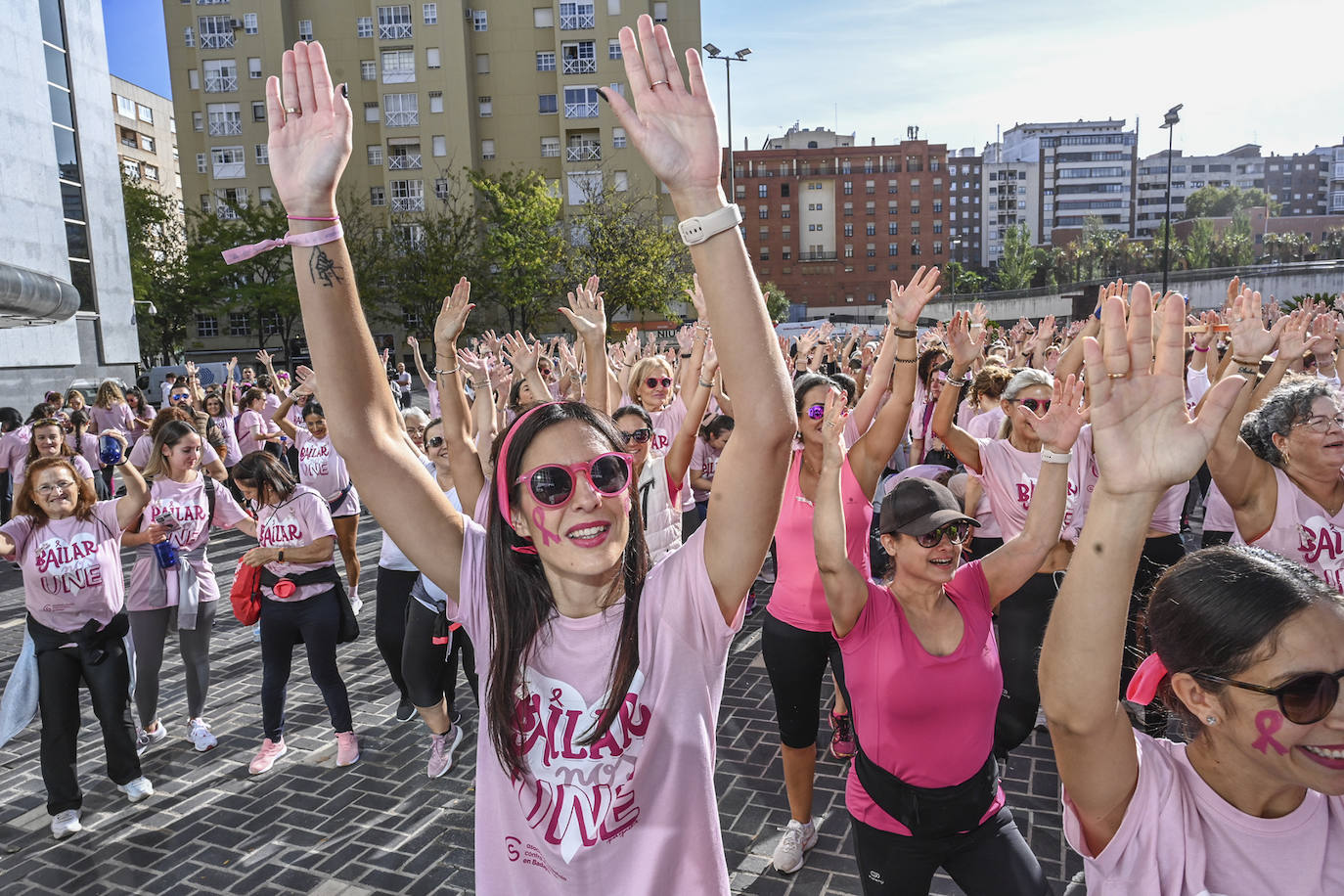 Masterclass de zumba organizada por la AECC en Badajoz