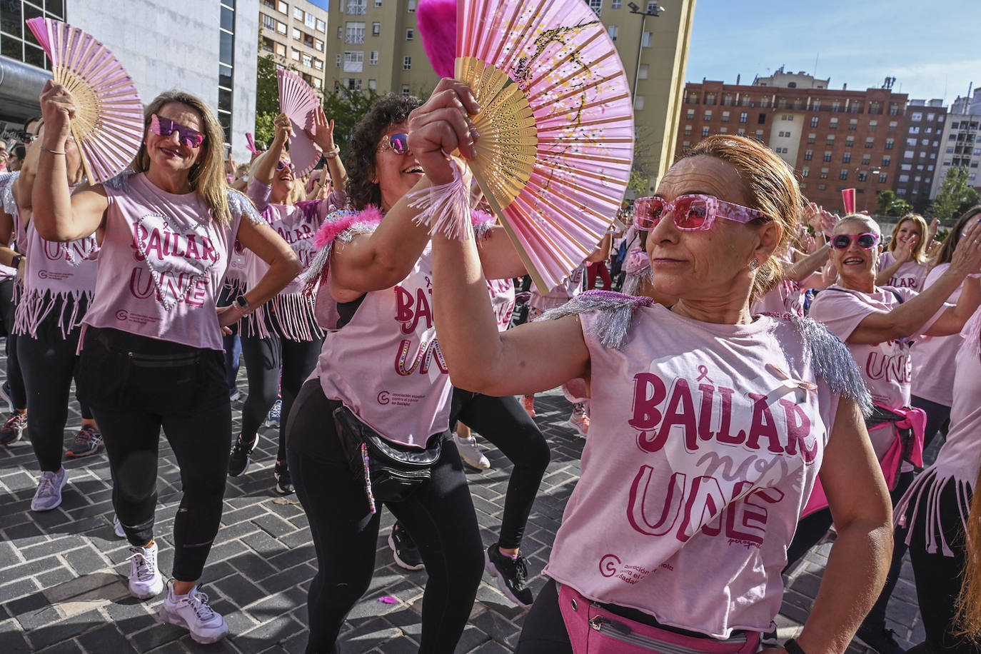 Masterclass de zumba organizada por la AECC en Badajoz