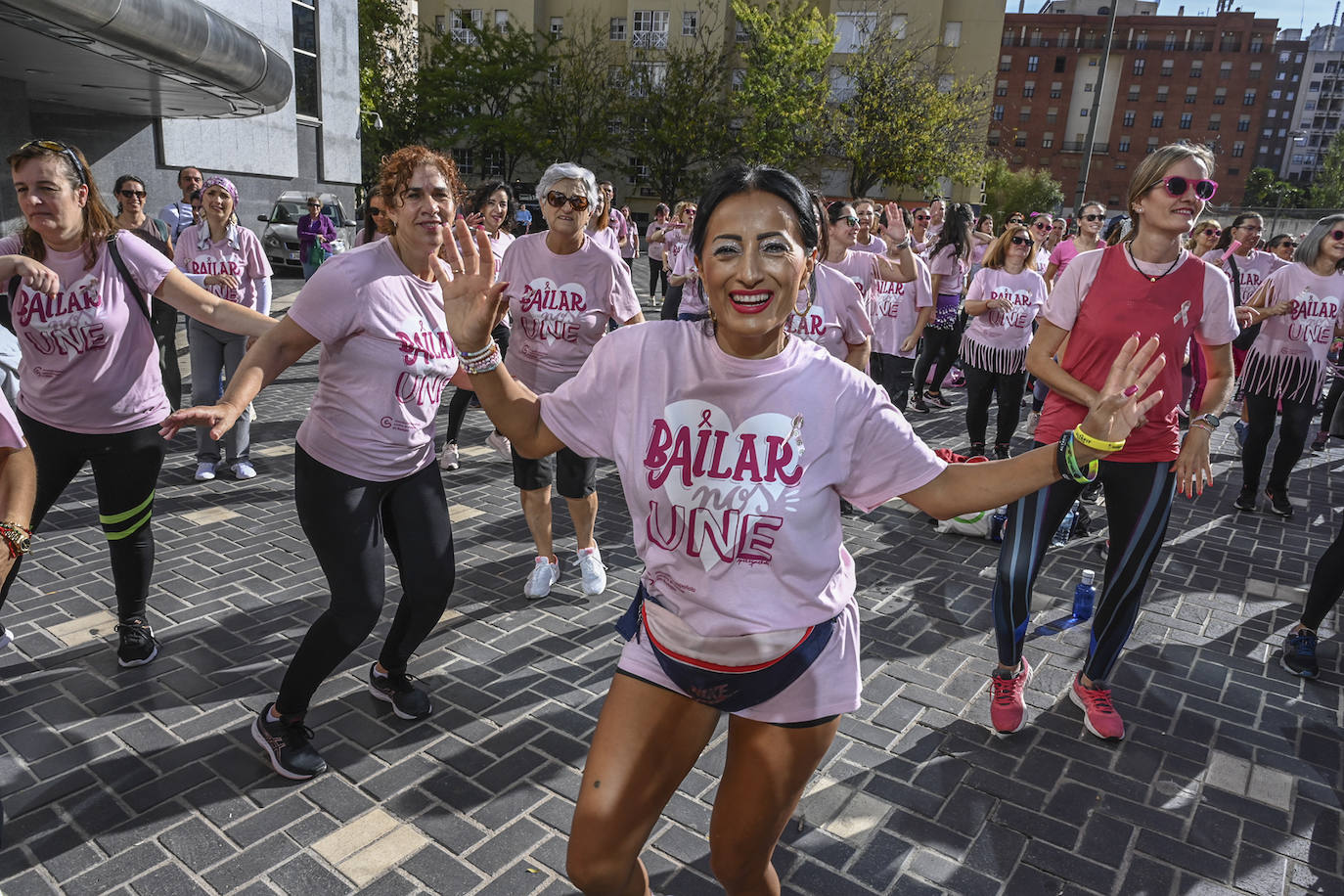 Masterclass de zumba organizada por la AECC en Badajoz