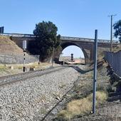 Demolido el puente de la N-V para dejar espacio a la segunda vía del tren de altas prestaciones