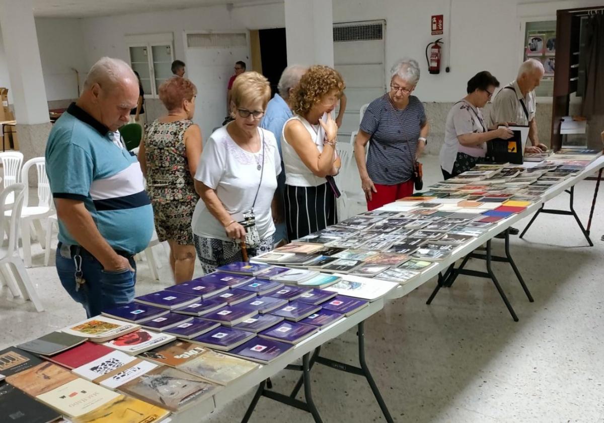 Las donaciones de libros terminaron en Valdecañas de Tajo.