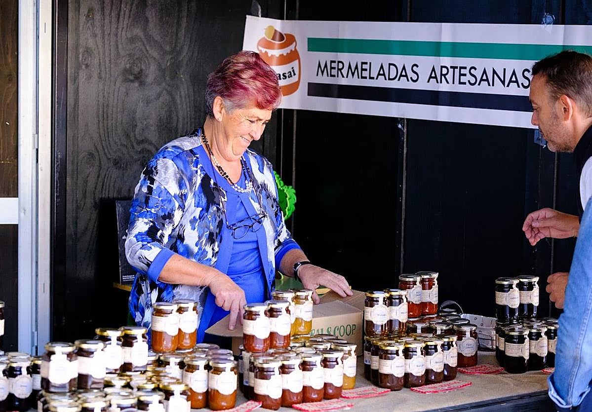 Puesto de mermeladas artesanas en Degusta Extremadura.