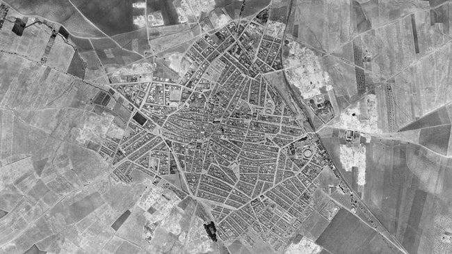 Imagen antes - Así han cambiado las principales ciudades de Extremadura vistas desde el aire